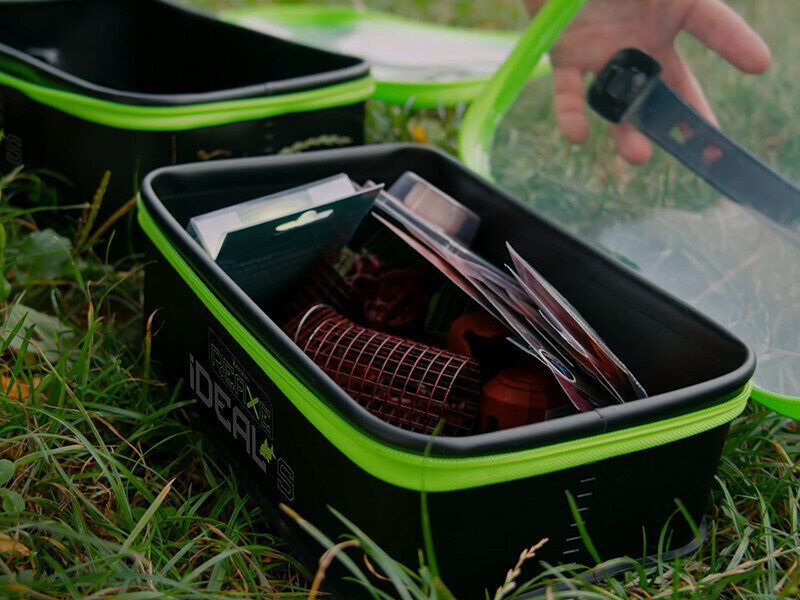 EVA Delphin REAXE IDEAL S kott