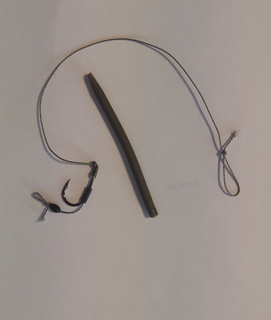 Gatavā mata pavadiņa ar papildus gumiju