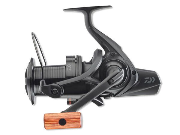 Karpu spole DAIWA 21 Emblem 45 SCW QD SD