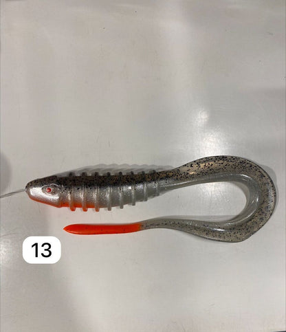 OSHELure Vbone Tail 10" (25cm) / Pelāģisko Līdaku Mīkstais Māneklis