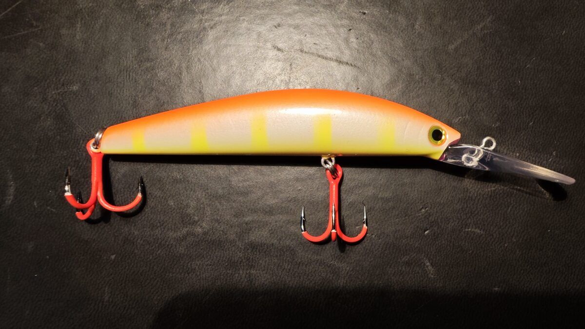 Eksklusiivne värv Bassday Sugar Minnow Stream 85SP MR