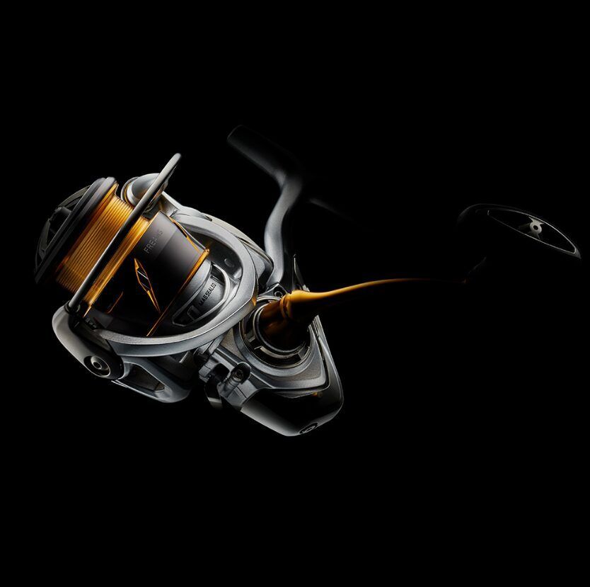 Spole Daiwa 21 FREAMS LT2500